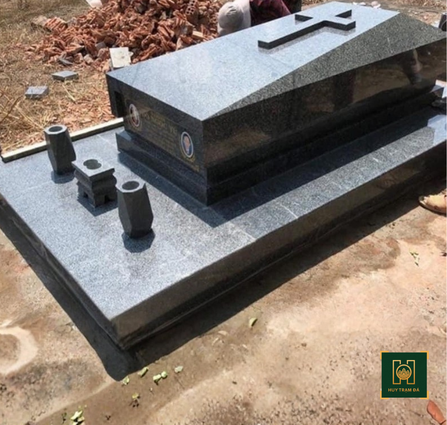 Mẫu Mộ Đá Công Giáo Đá Granit MD17 - Lăng Mộ Đá Thanh Hóa