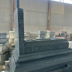Mộ Đá Công Giáo Nguyên Khối Xanh Rêu MD58 - Mộ Đá Xanh Rêu Thanh Hóa